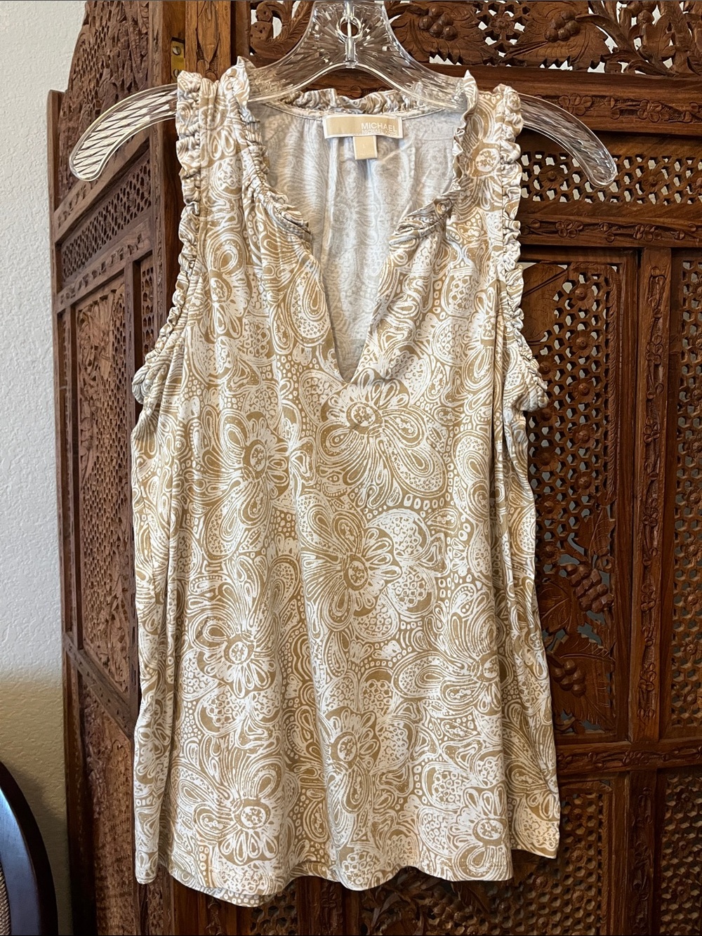 MICHAEL Michael Kors Cream and Tan Floral Ruffle V-Neck Tank